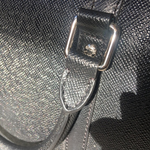 LV men’s Taiga leather briefcase - Picture 5 of 8
